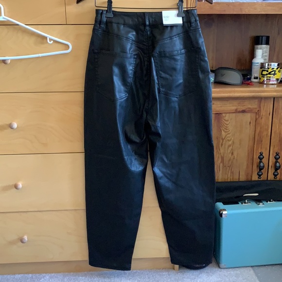 High rise Gigi carrot faux leather pants - Picture 2 of 3